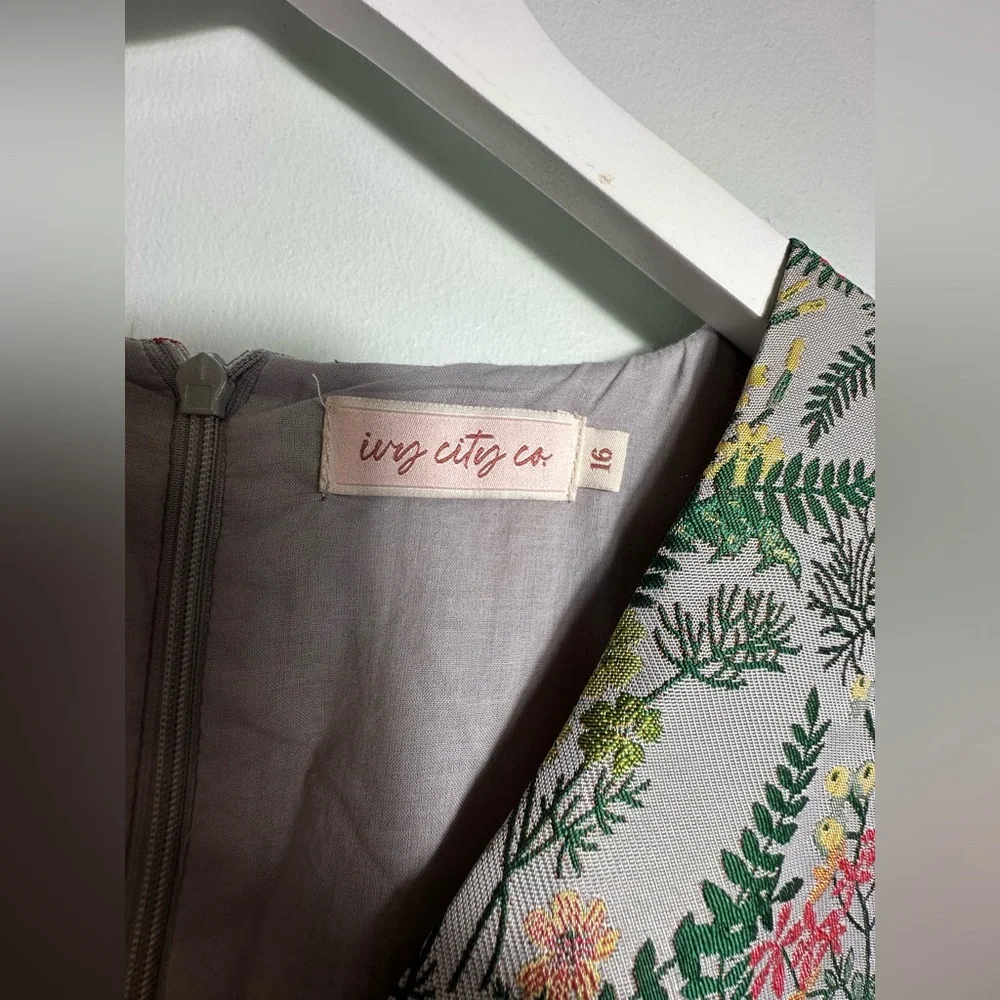 NEW Ivy City Co Avalon Floral Brocade Midii Puff Sleeve Bow Dress Sz 16 - Picture 14 of 17